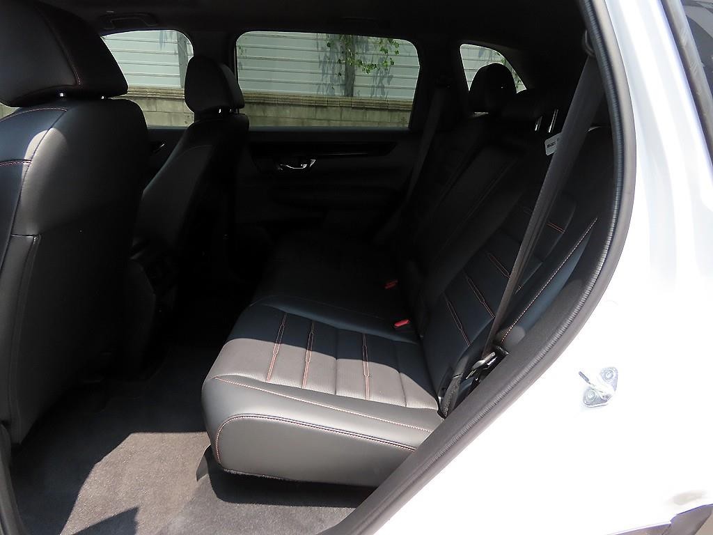 혼다 CR-V CR-V 6세대 2.0 하이브리드 투어링 2WD 이미지 6