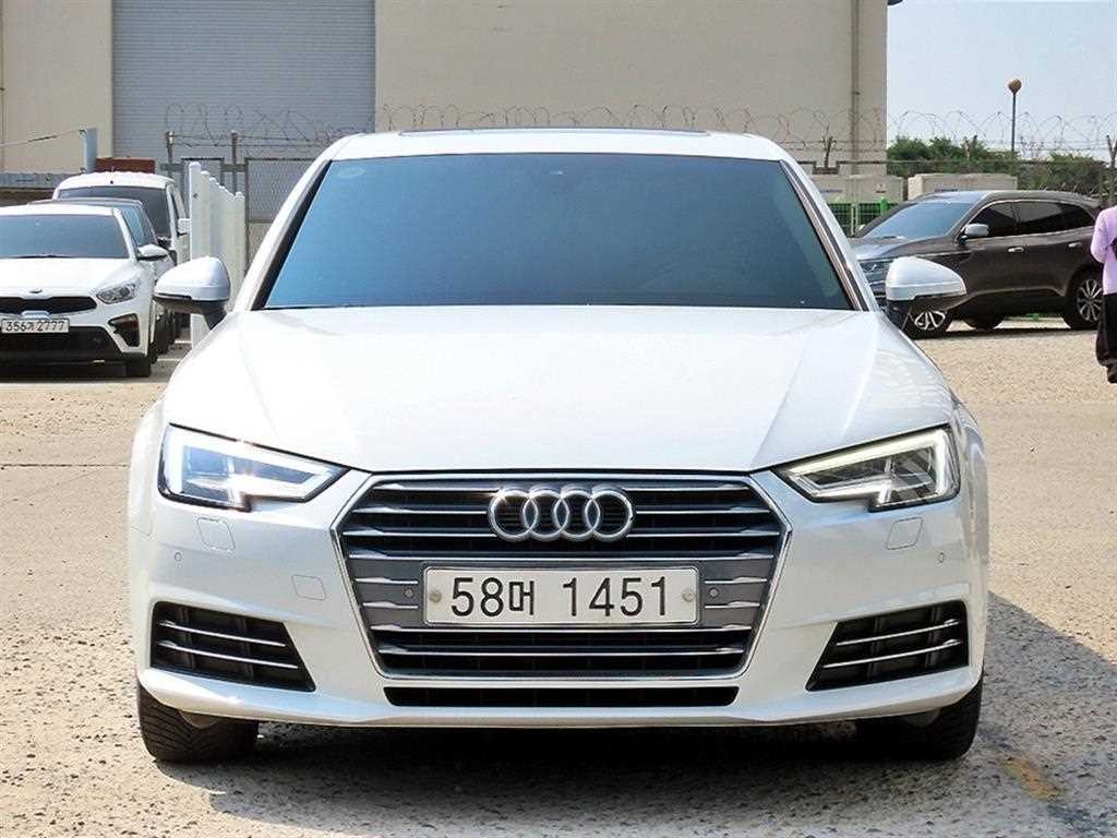 아우디 A4 A4 (B9) 35 TDI 프리미엄 이미지 1