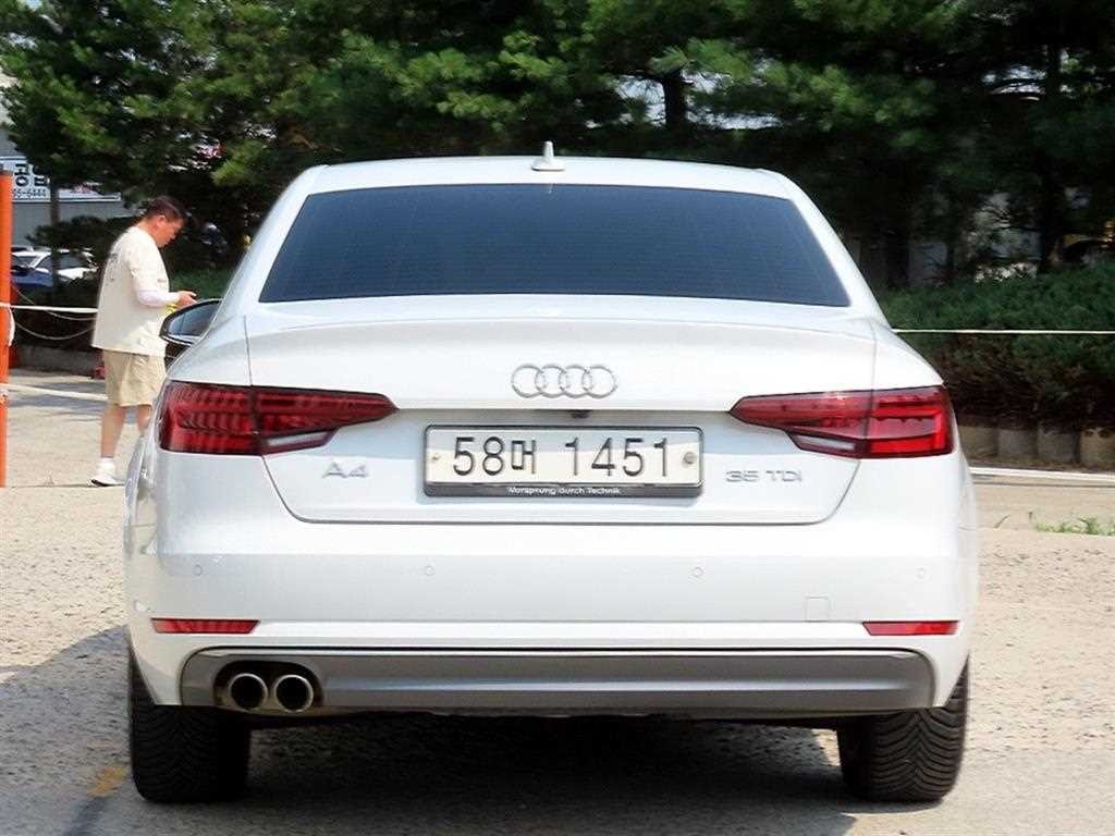 아우디 A4 A4 (B9) 35 TDI 프리미엄 이미지 4