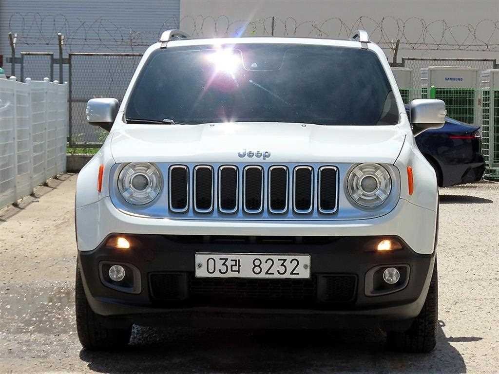 지프 레니게이드 2.0 디젤 리미티드 AWD 이미지 1