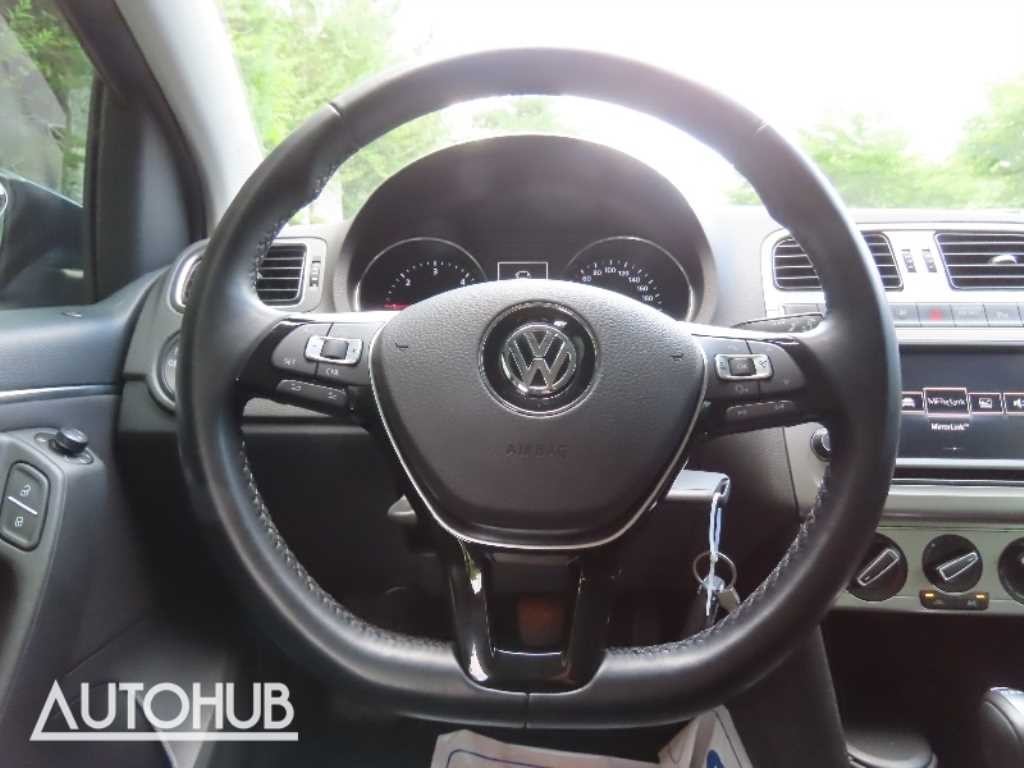 폭스바겐 폴로 1.4 TDI 블루모션 R-LINE 이미지 17