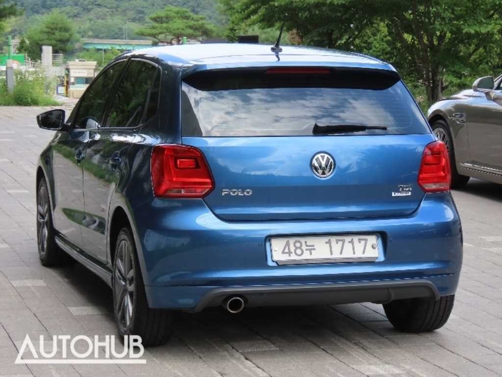 폭스바겐 폴로 1.4 TDI 블루모션 R-LINE 이미지 4