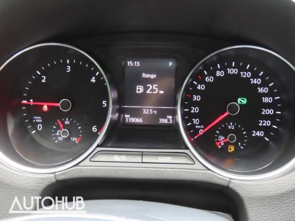 폭스바겐 폴로 1.4 TDI 블루모션 R-LINE 이미지 6