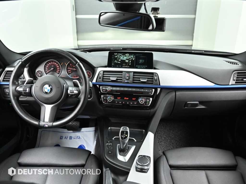 BMW 3시리즈 3시리즈 (F30) 320i M 스포츠 이미지 7