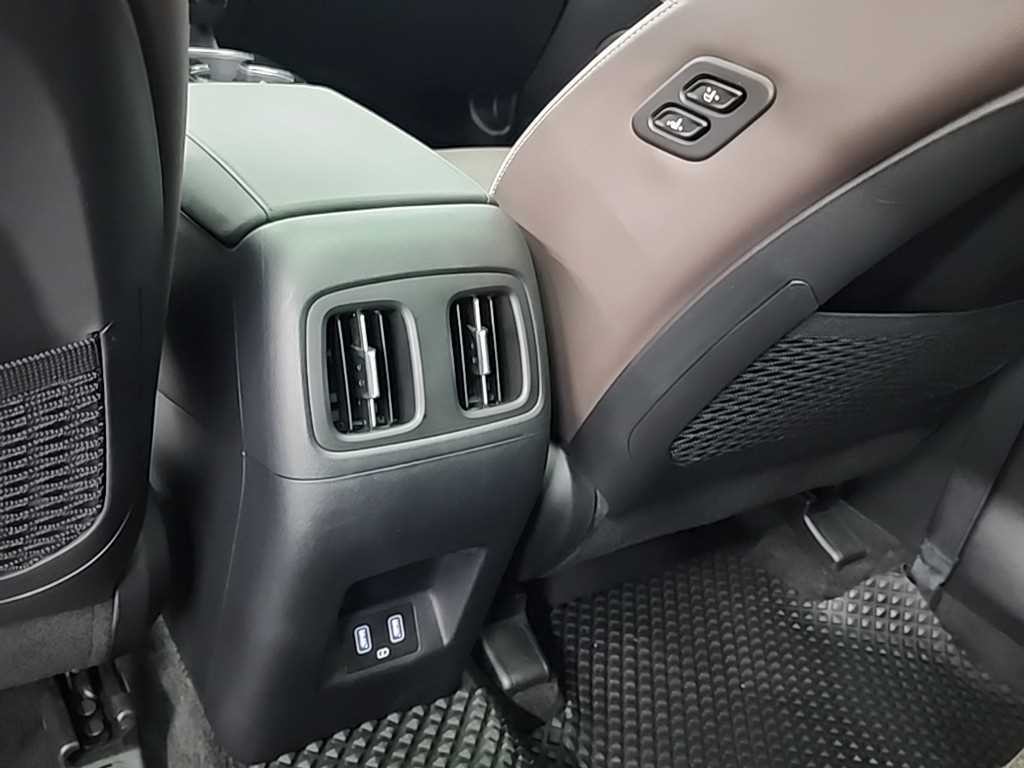 현대 투싼 투싼 (NX4) 디젤 2.0 4WD 인스퍼레이션 이미지 13