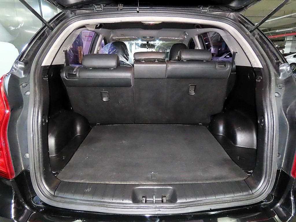 KG모빌리티(쌍용) 코란도 뉴코란도C 2WD 2.0 CVT 고급형 이미지 17