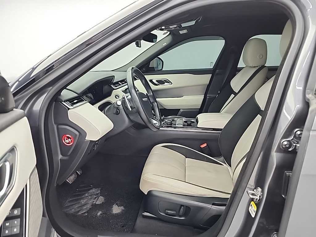 랜드로버 레인지로버 벨라 3.0 D300 R-다이나믹 SE 이미지 11