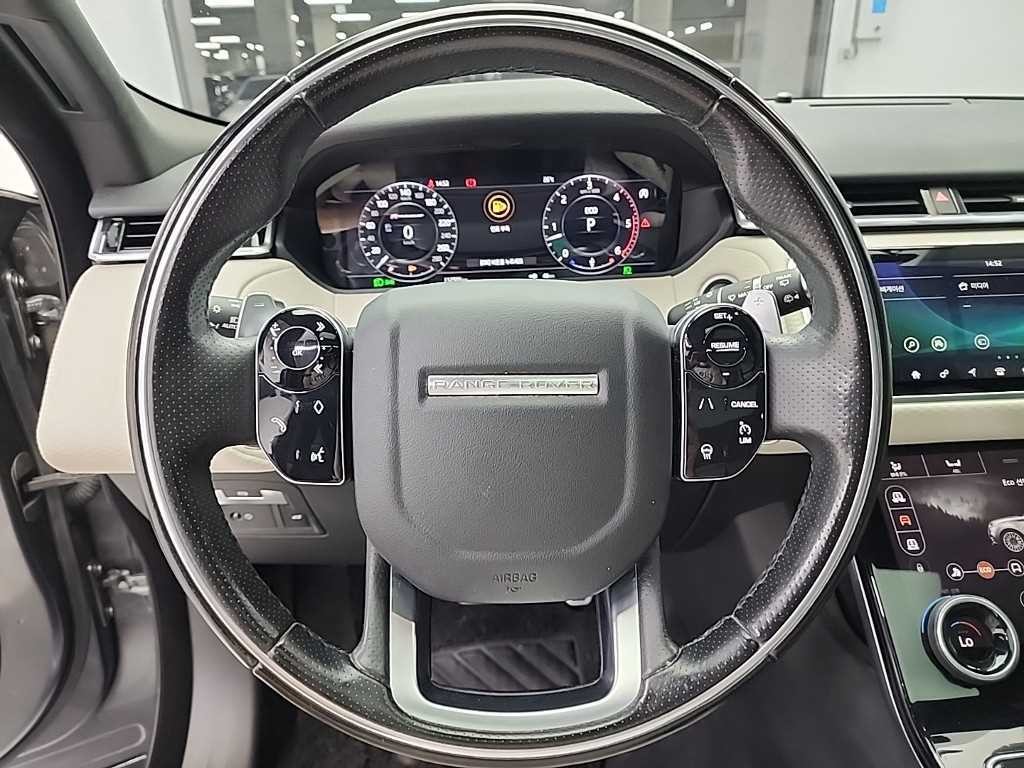 랜드로버 레인지로버 벨라 3.0 D300 R-다이나믹 SE 이미지 9