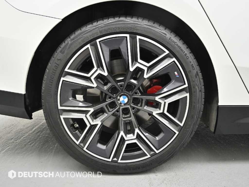 BMW 5시리즈 5시리즈 (G60) 530i xDrive M 스포츠 프로 스페셜 에디션 이미지 5