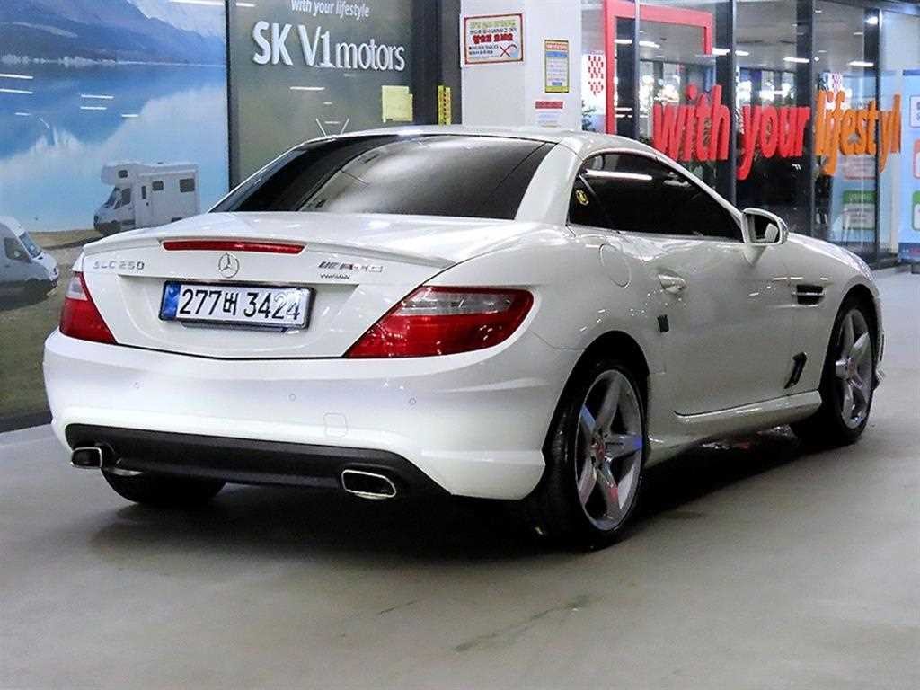 벤츠 SLK 클래스 뉴 SLK클래스 200 블루이피션시 이미지 4