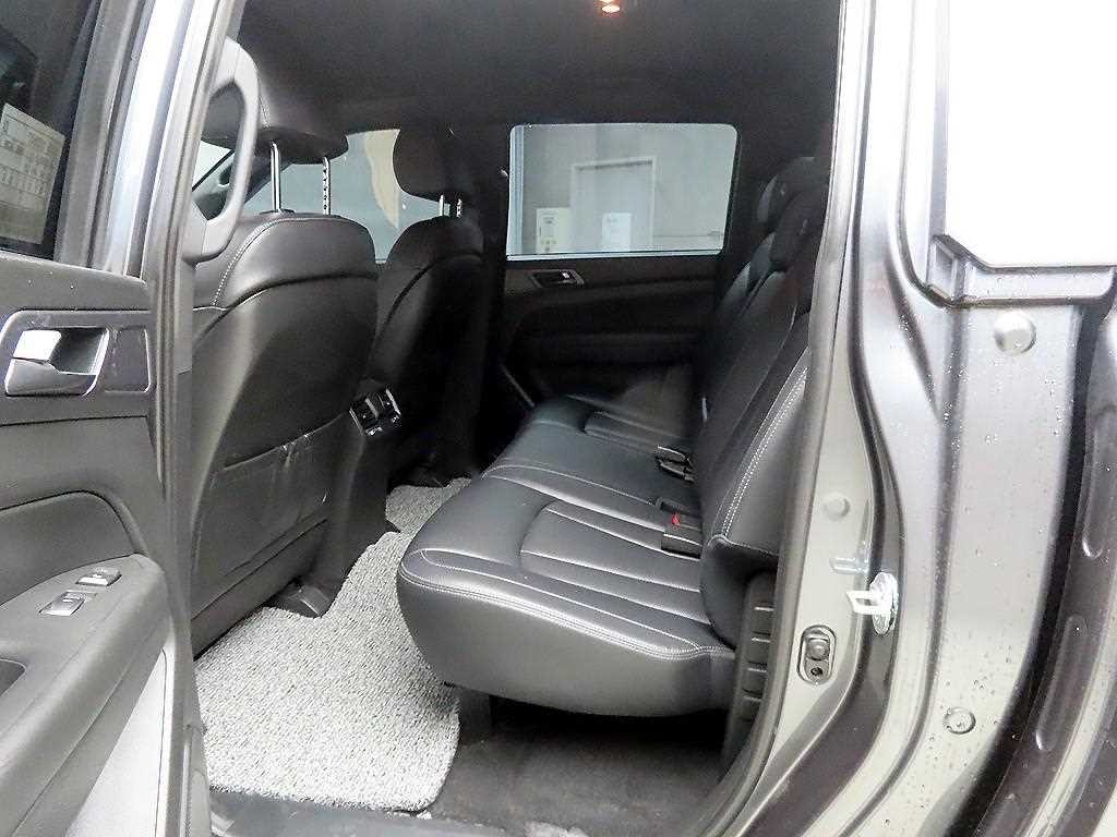 KG모빌리티(쌍용) 렉스턴 더 뉴 렉스턴 스포츠 칸 디젤 2.2 4WD 프레스티지 이미지 6