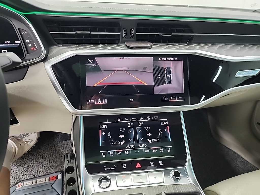 아우디 A7 A7 (4K) 55 TFSI 콰트로 프리미엄 이미지 10