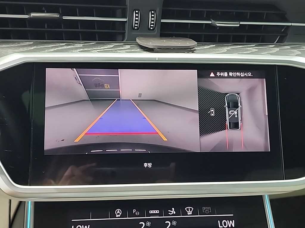 아우디 A7 A7 (4K) 55 TFSI 콰트로 프리미엄 이미지 16