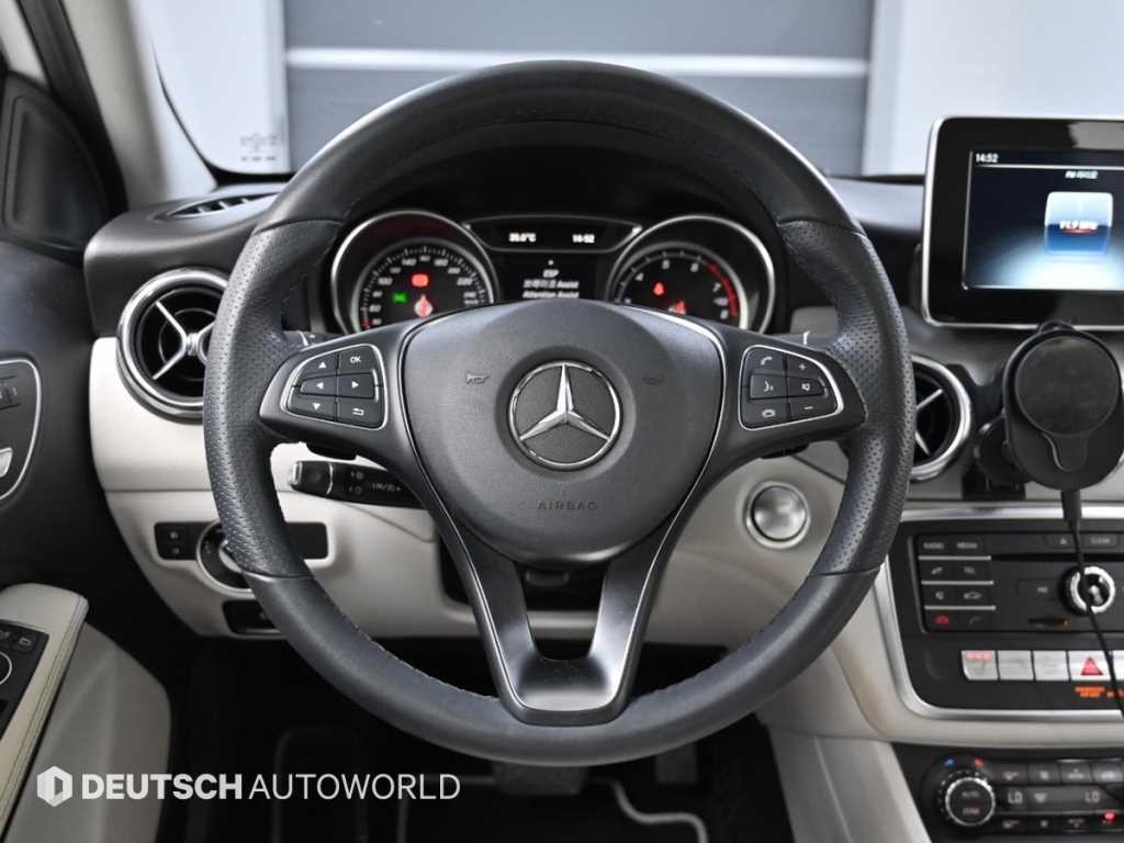 벤츠 GLA 클래스 GLA클래스 X156 GLA220 프리미엄 이미지 13
