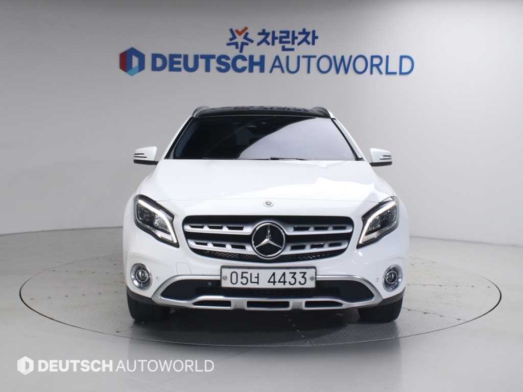 벤츠 GLA 클래스 GLA클래스 X156 GLA220 프리미엄 이미지 3