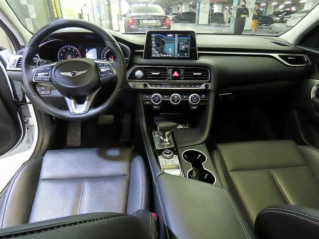 제네시스 G70 2.0T AWD 어드밴스드 이미지 10