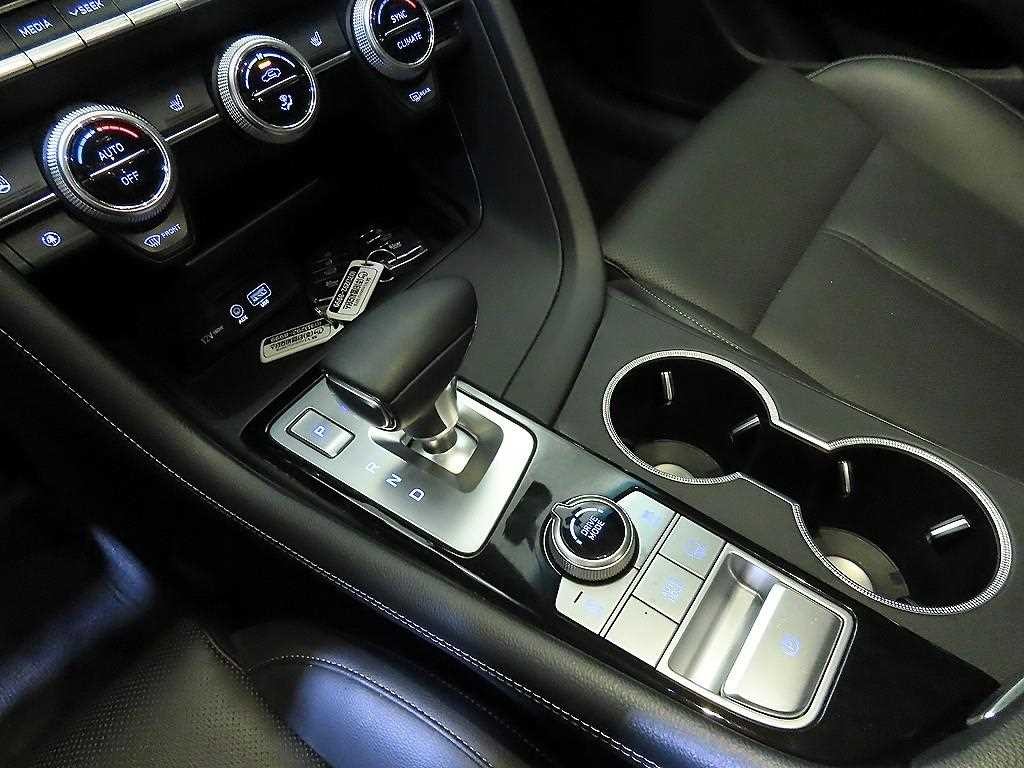 제네시스 G70 2.0T AWD 어드밴스드 이미지 12