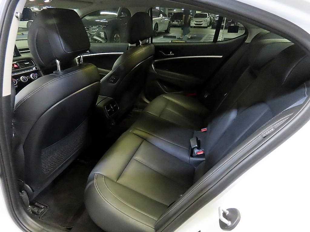 제네시스 G70 2.0T AWD 어드밴스드 이미지 7