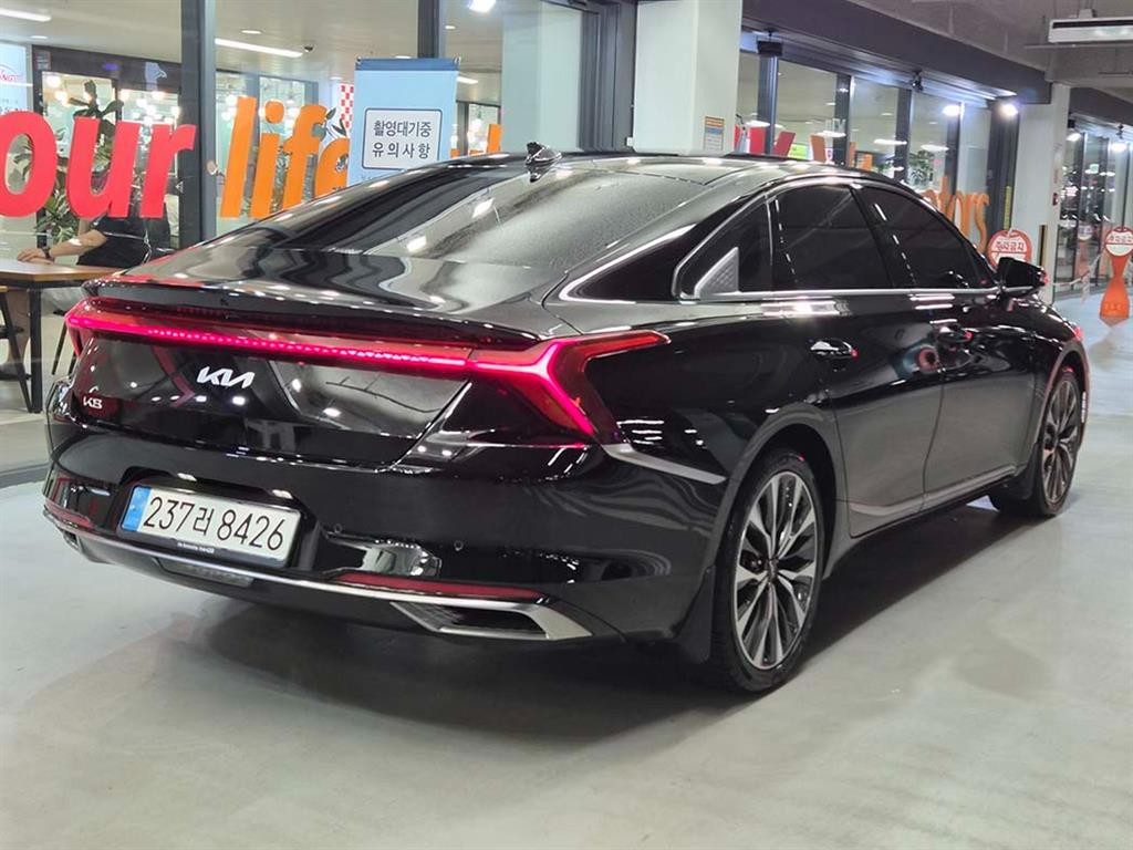 기아 K8 2.5 2WD 시그니처 이미지 4