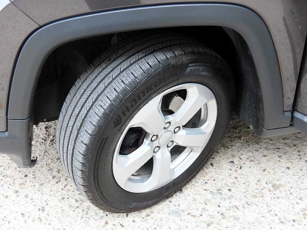 지프 컴패스 컴패스 2세대 2.4 AWD 론지튜드 이미지 20