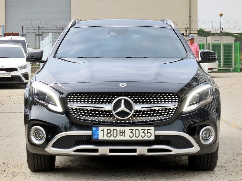 벤츠 GLA 클래스 GLA클래스 X156 GLA220 이미지 1