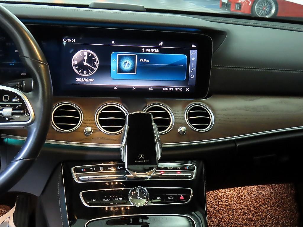 벤츠 E 클래스 E-클래스 W213 E300 익스클루시브 이미지 11