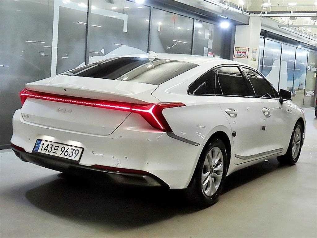 기아 K8 2.5 2WD 노블레스 이미지 4