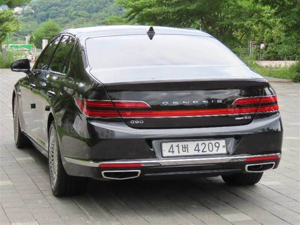 제네시스 G90 3.8 GDI AWD 프리미엄 럭셔리 이미지 4