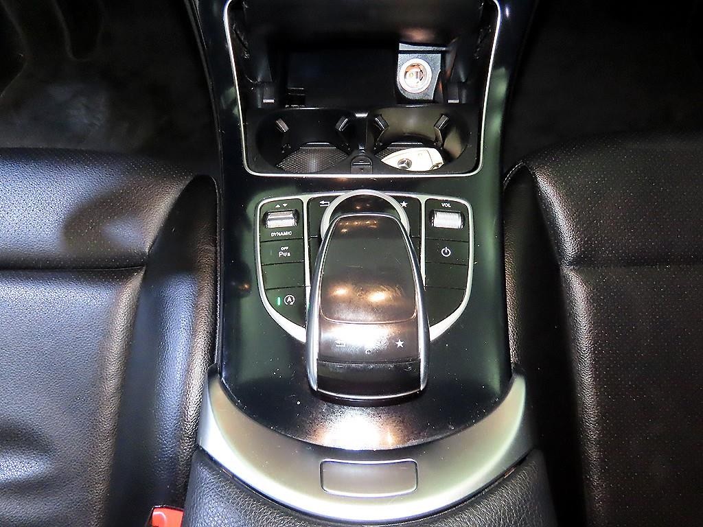 벤츠 C 클래스 C클래스 W205 C200 이미지 12