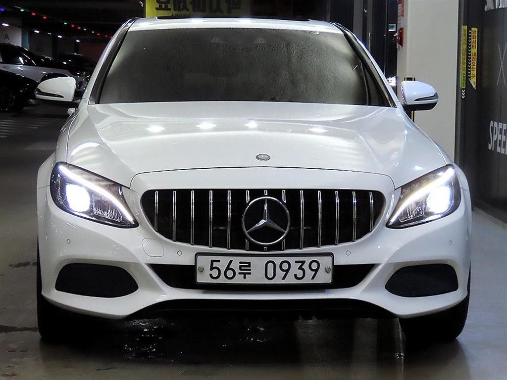 벤츠 C 클래스 C클래스 W205 C200 이미지 2