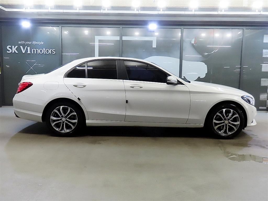 벤츠 C 클래스 C클래스 W205 C200 이미지 3
