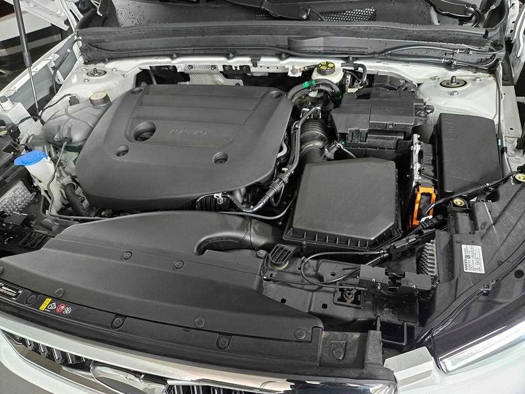 볼보 XC40 B4 AWD 얼티메이트 브라이트 이미지 19