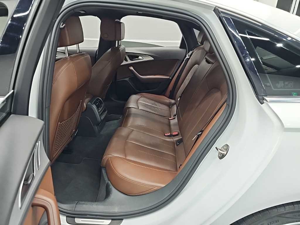 아우디 A6 뉴A6 40 TFSI 기본형 이미지 12