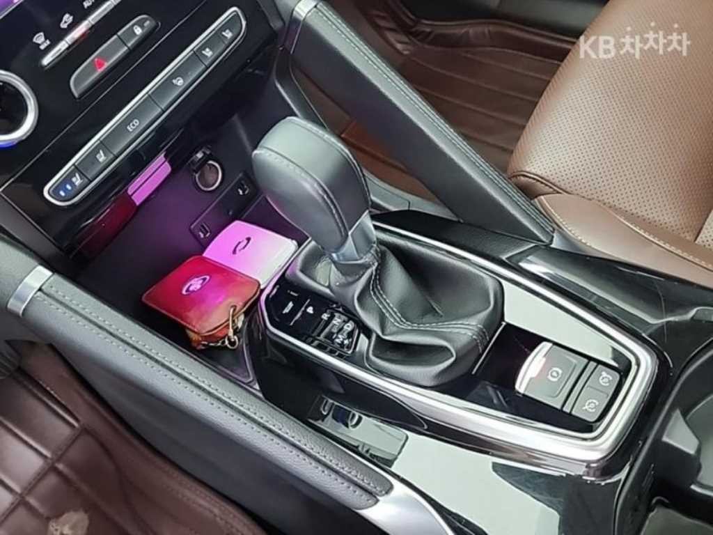르노코리아(삼성) QM6 더뉴QM6 가솔린 2.0 GDe RE 시그니처 2WD 이미지 8