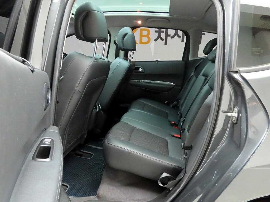 푸조 3008 1.6 e-HDI Active 이미지 13