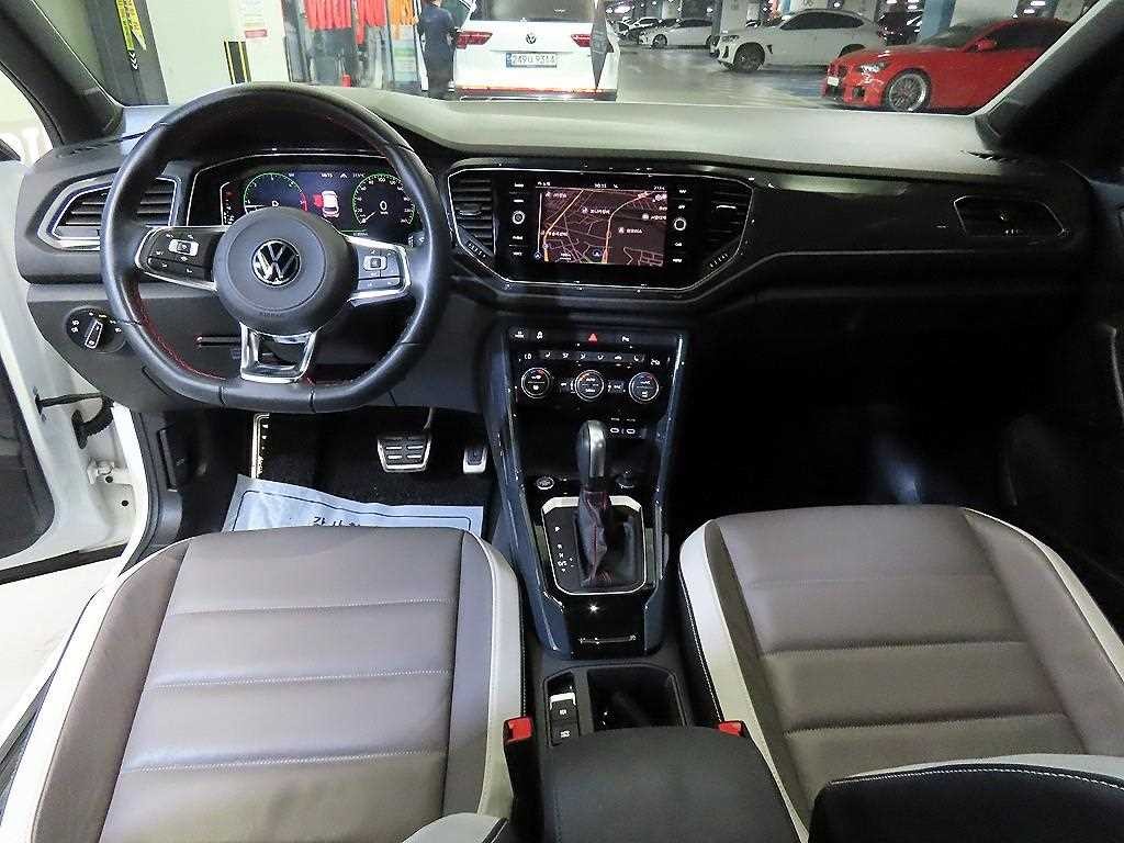 폭스바겐 티록 2.0 TDI 프레스티지 이미지 10