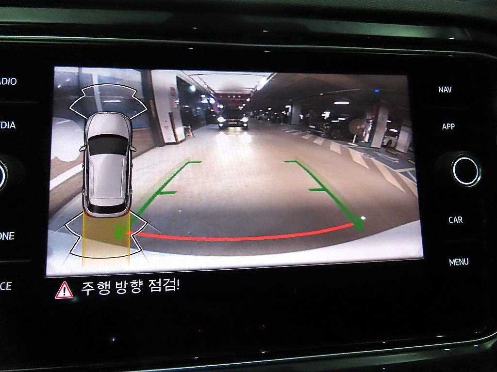 폭스바겐 티록 2.0 TDI 프레스티지 이미지 13