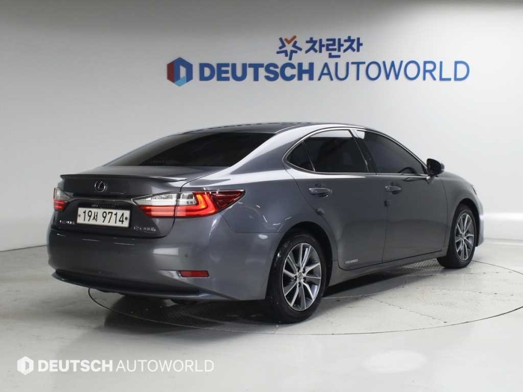 렉서스 ES 뉴ES300h 슈프림 이미지 2