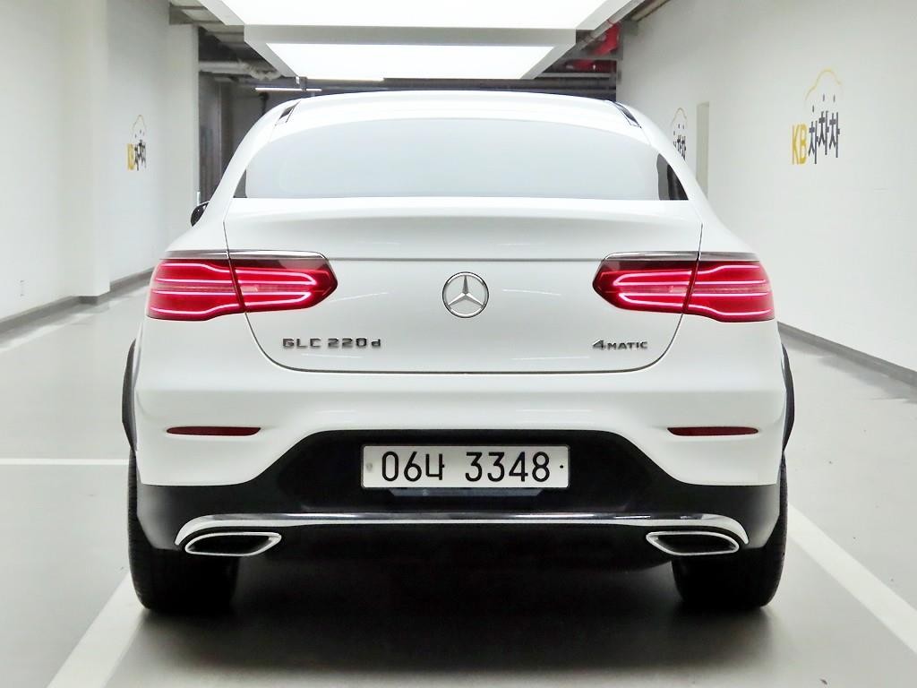 벤츠 GLC 클래스 GLC클래스 X253 GLC 220 d 4MATIC 쿠페 이미지 3