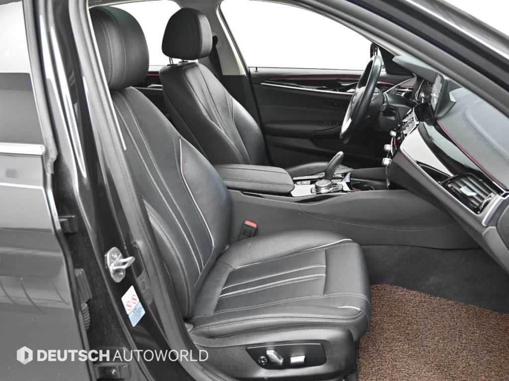 BMW 5시리즈 5시리즈 (G30) 520i 럭셔리 이미지 10