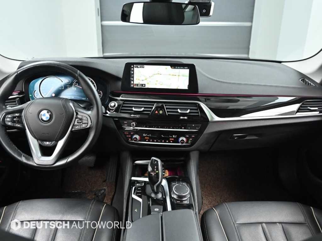 BMW 5시리즈 5시리즈 (G30) 520i 럭셔리 이미지 7