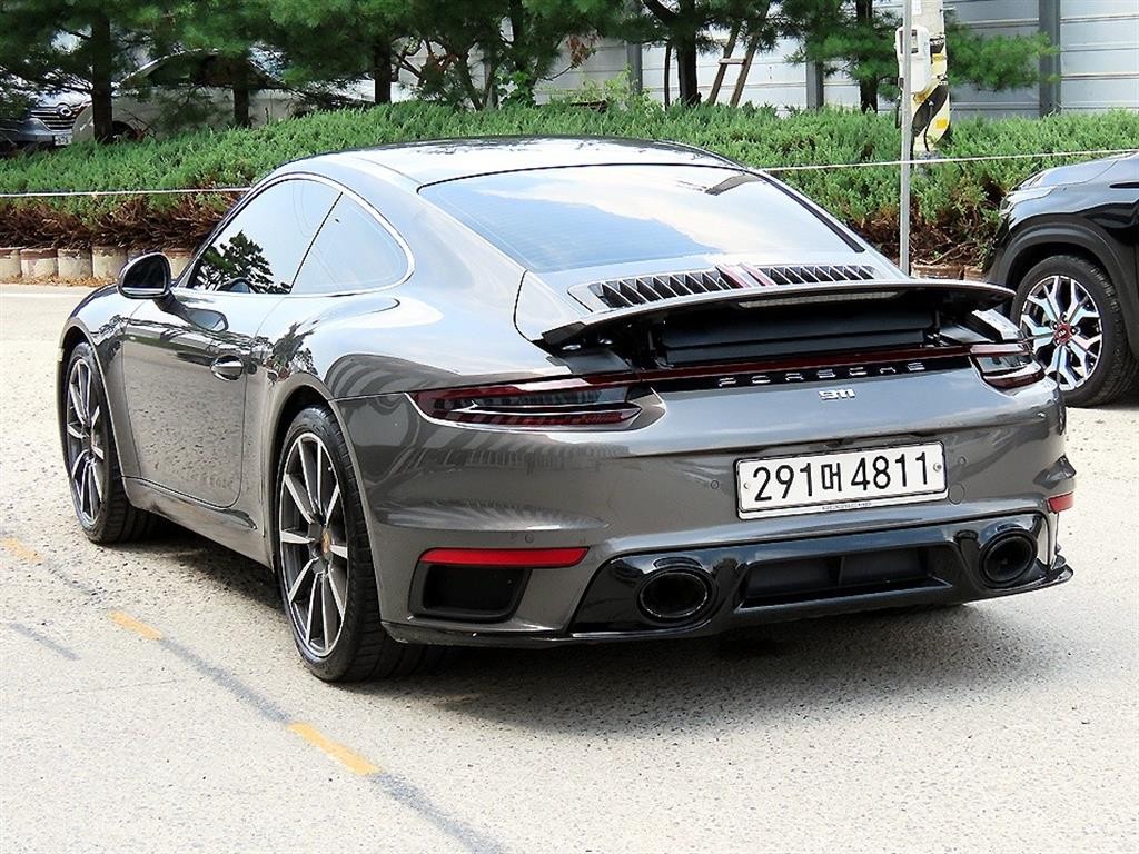 포르쉐 911 카레라 991 이미지 3
