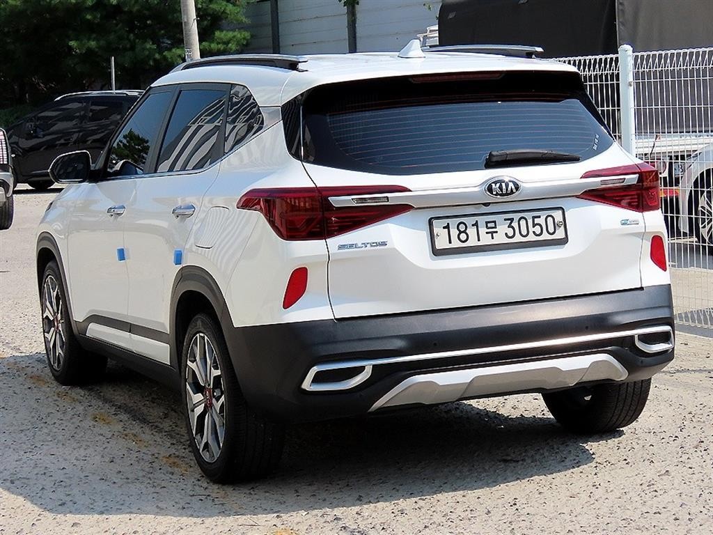 기아 셀토스 디젤 1.6 2WD 노블레스 이미지 3