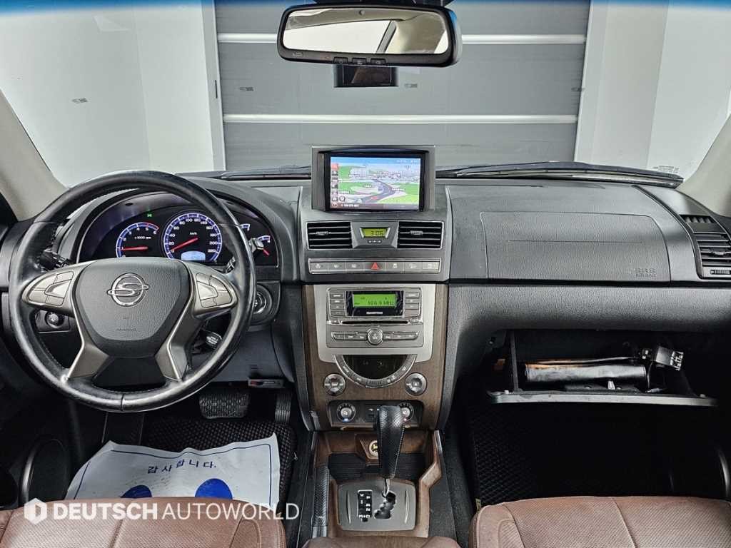 KG모빌리티(쌍용) 렉스턴 렉스턴W 2.0  4WD RX7 프레스티지 이미지 7