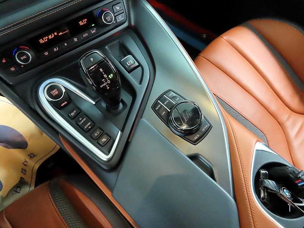 BMW i8 BMW i8 로드스터 이미지 9