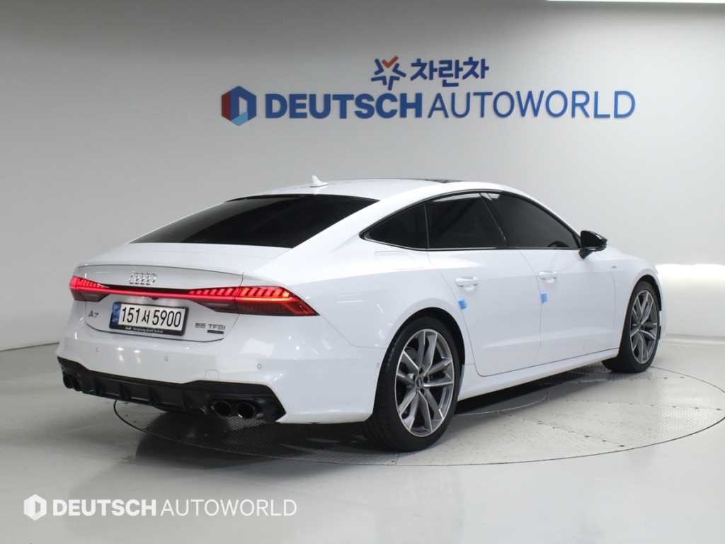 아우디 A7 A7 (4K) 55 TFSI 콰트로 프리미엄 이미지 2