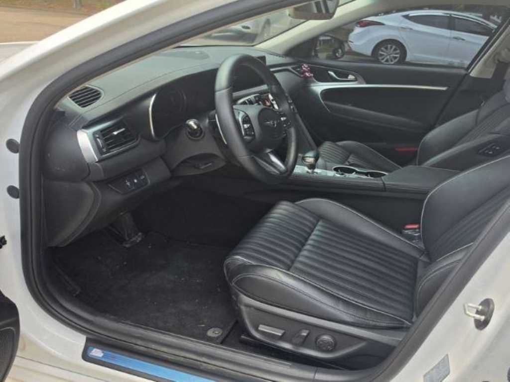 제네시스 G70 더 뉴 G70 가솔린 2.0T 2WD 이미지 3