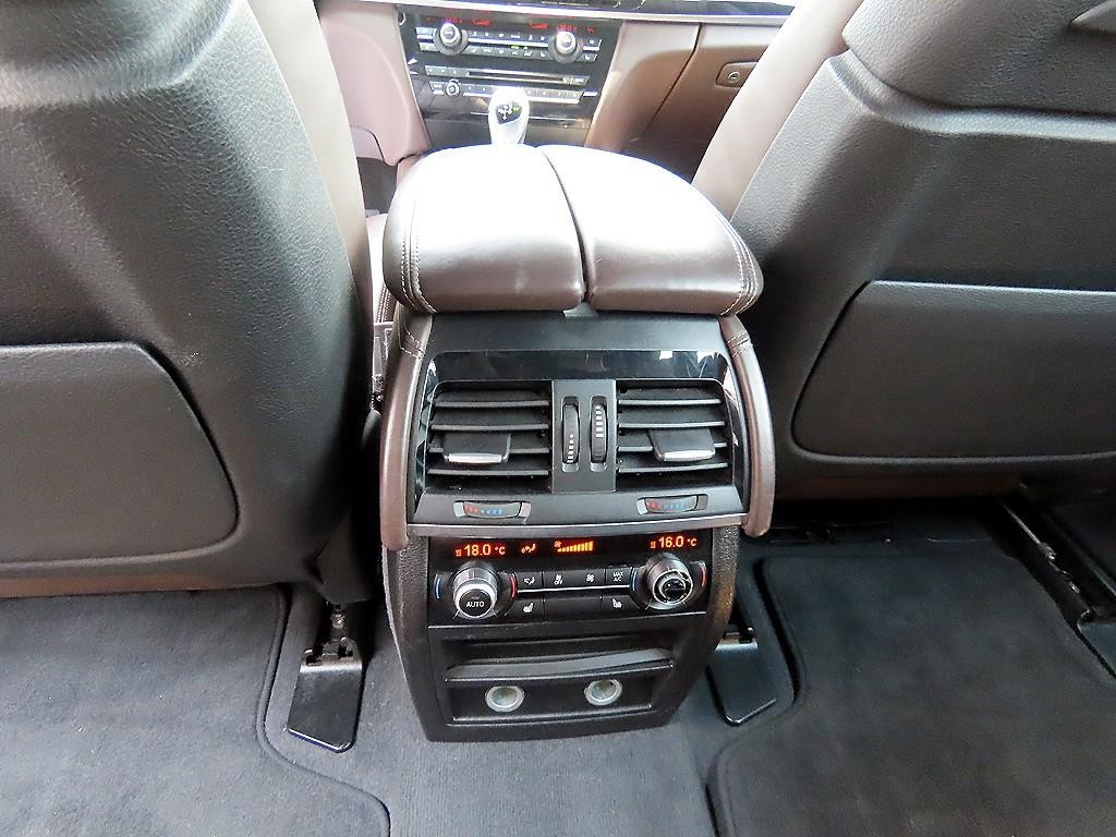 BMW X5 X5 (F15) xDrive M50d 이미지 15