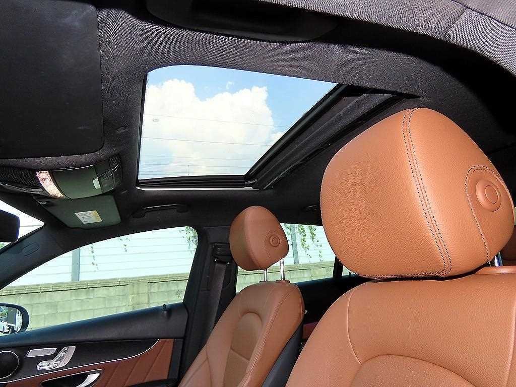 벤츠 GLC 클래스 GLC클래스 X253 GLC 300 e 4MATIC 쿠페 이미지 15