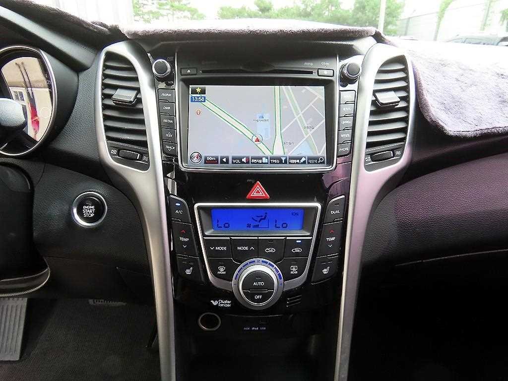 현대 i30 뉴 i30 1.6 GDI 이미지 13